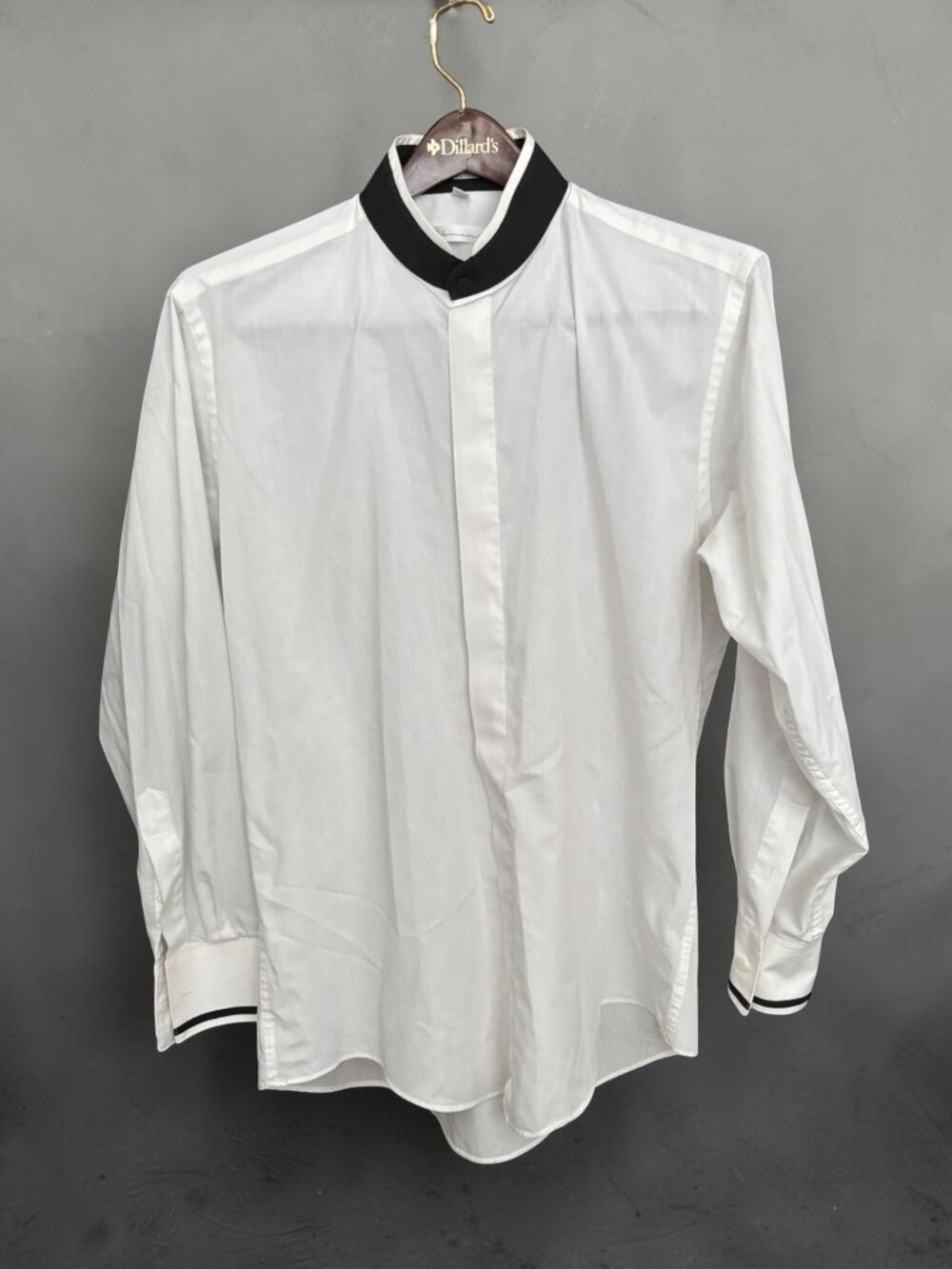 Diamante Mens White Shirt With Black Contrast Collar & Cuffs Size M